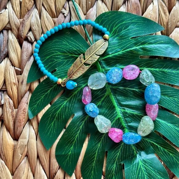 BOGO FREE BEADED BRACELET BUNDLE LOT FEATHER - Picture 3 of 5